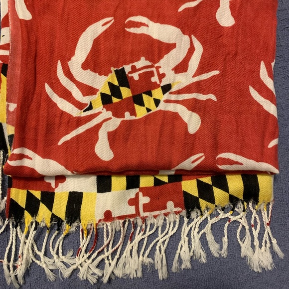 Maryland Flag Crab Scarf or Wrap - Picture 3 of 3